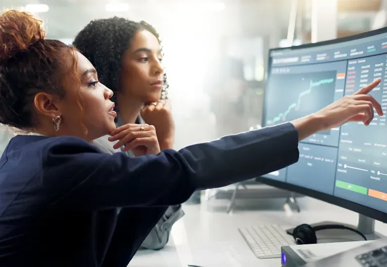 alternative data credit bureau powered by Revelar TrackStar AI